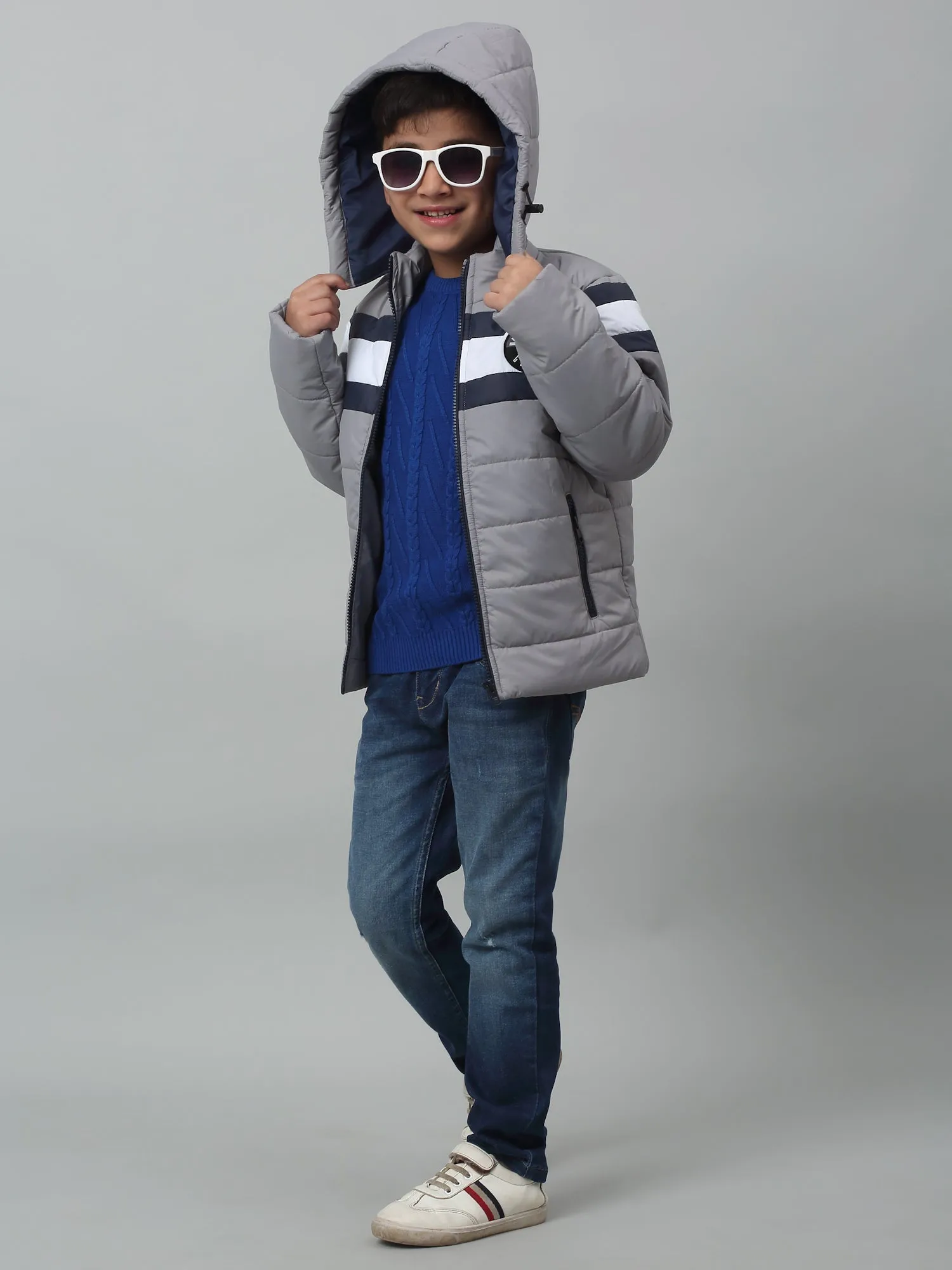 Boys Grey Hooded Neck Colour Blocked Casual Jacket For Winter