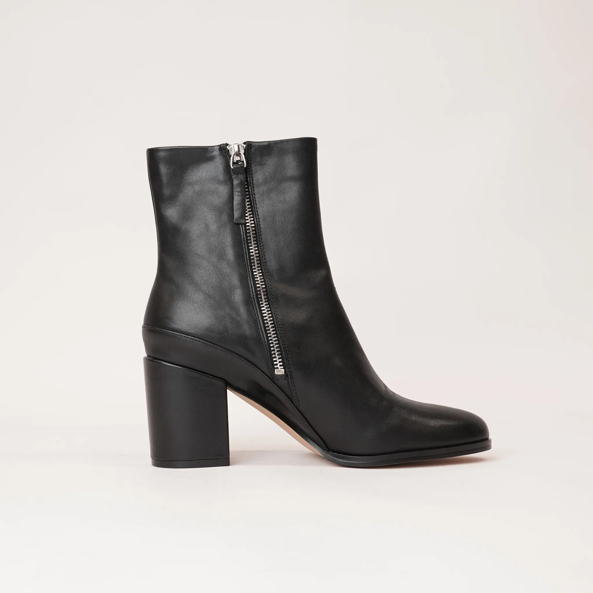 Cash Black Leather Ankle Boots