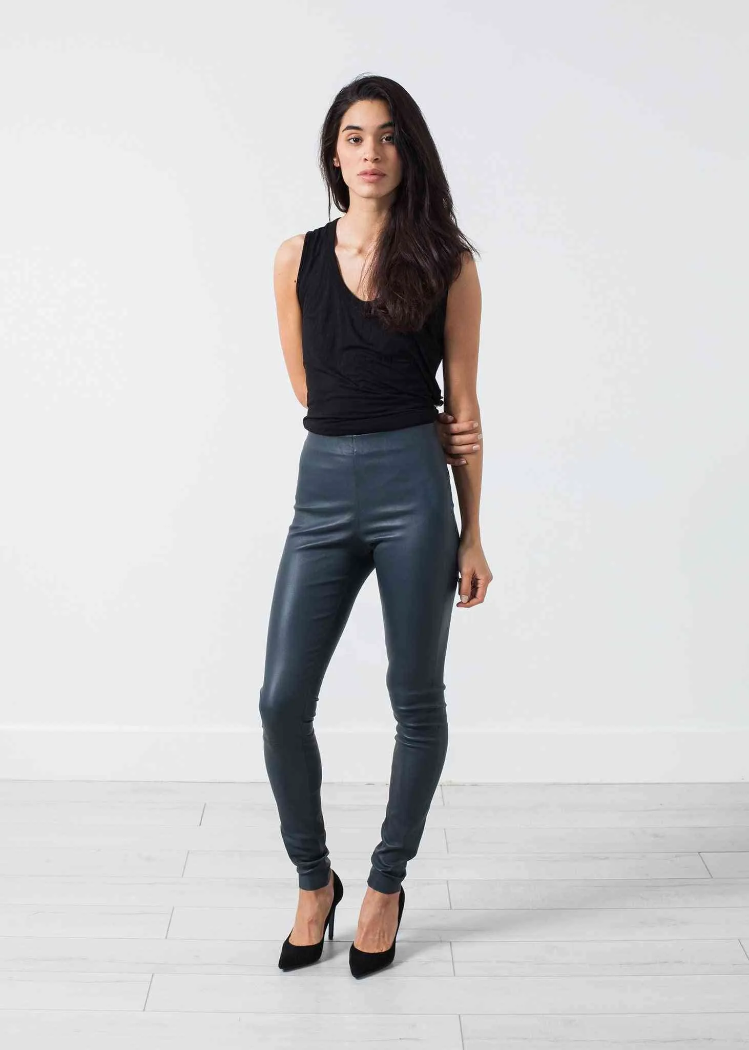 Elenaso Leather Trouser in Cool Grey