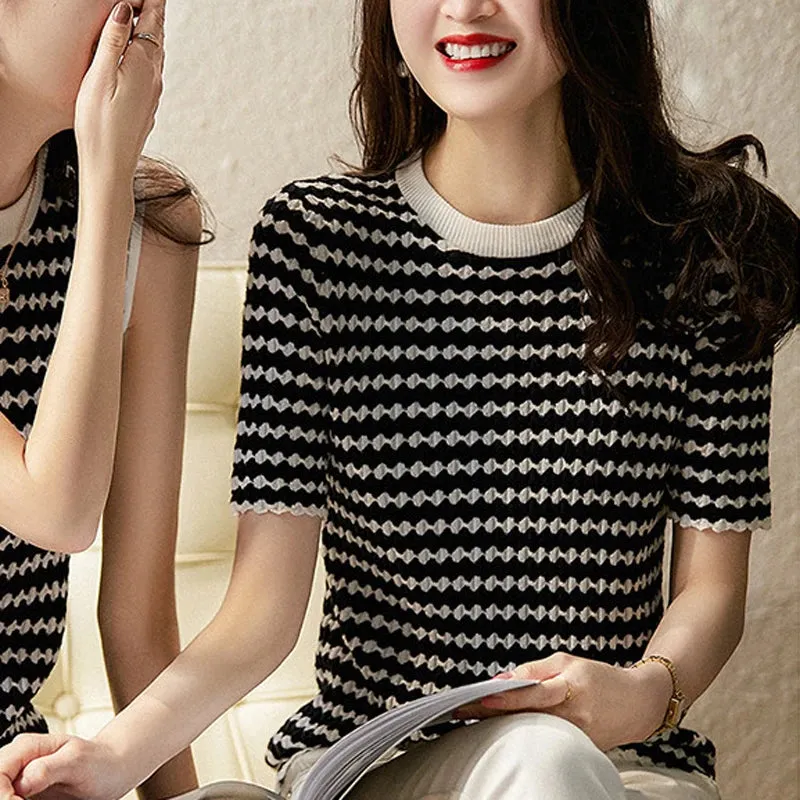 Girlary Women Striped Pullovers New Fashion Elegant Office Lady Short-Sleeve Thin Loose Sweaters