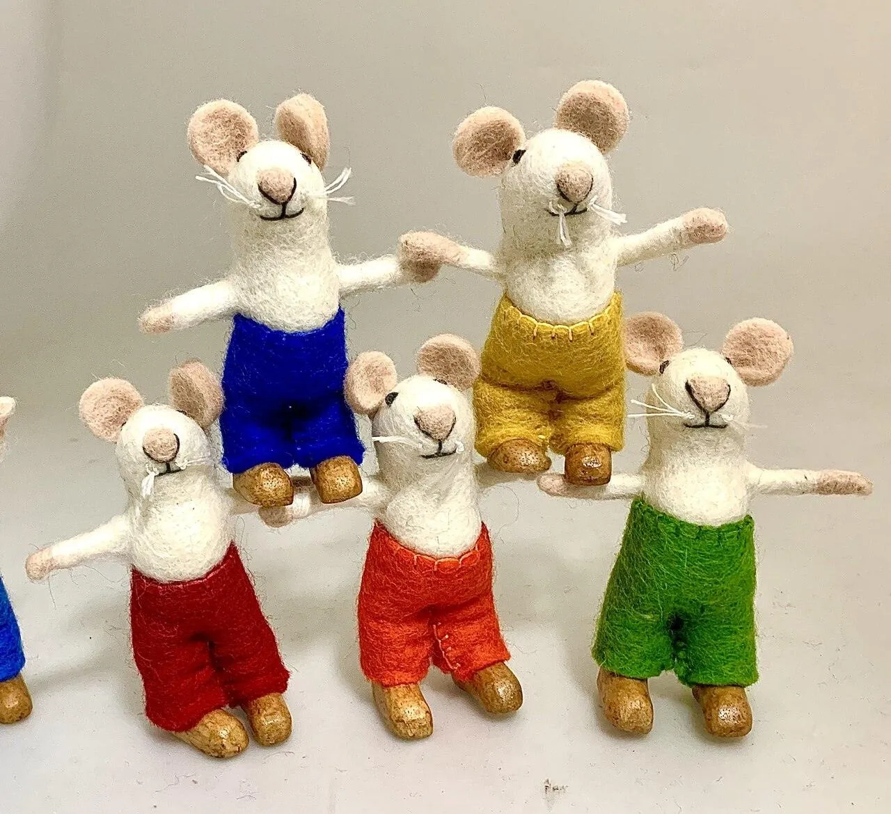 Papoose Flexible Rainbow Mice Set of 7 Pretend & Imaginative Play Toys