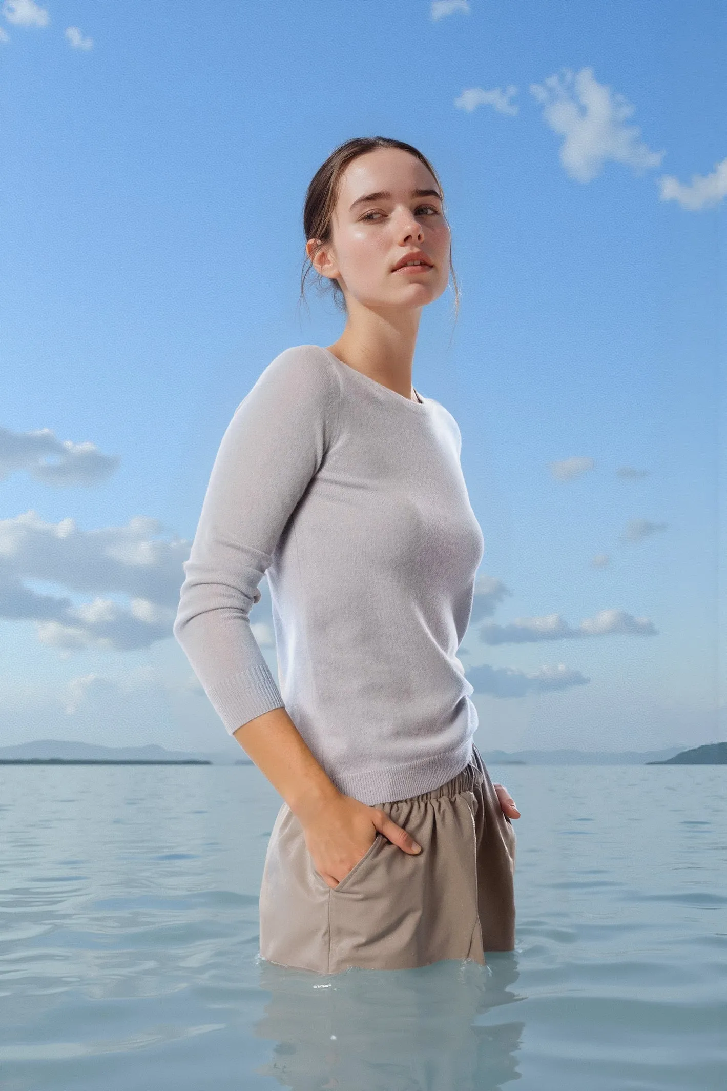 Sustainable Cashmere Crew Neck Sweater - Pearl Grey