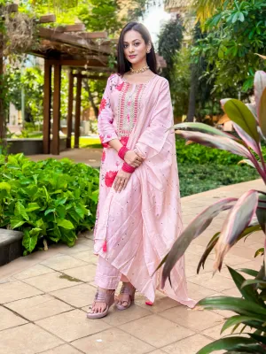 Women Pink Silk Straight  Kurta Trouser & Dupatta Set